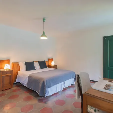 Residenza Regina On The By Rent Apartman Laglio
