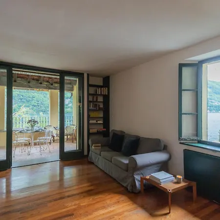 Apartment Residenza Regina By Rent Laglio